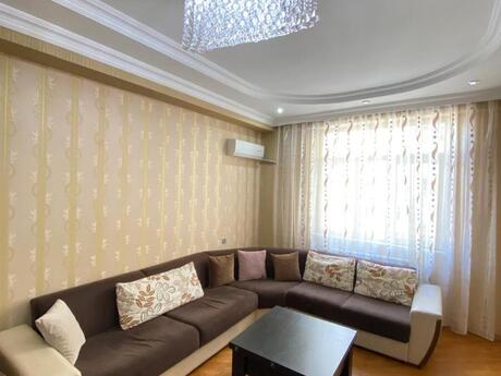Kirayə 3 otaqlı mənzil, 130 m², İnşaatçılar: 750 ₼/ay 3