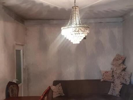 Elan №6188971 - Bakı, İnşaatçılar m., 1 otaqlı, 50 m², 2/5 mərtəbə