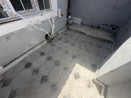 4 otaqlı həyət evi/bağ evi - Biləcəri q. - 76 m²