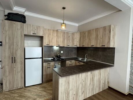 2-комн. новостройка - м. Иншаатчылар - 60 м²