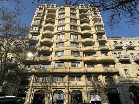 Объявление №6189397 - Баку, м. Сахил, 3-комн., 160 м², 3/11 этаж