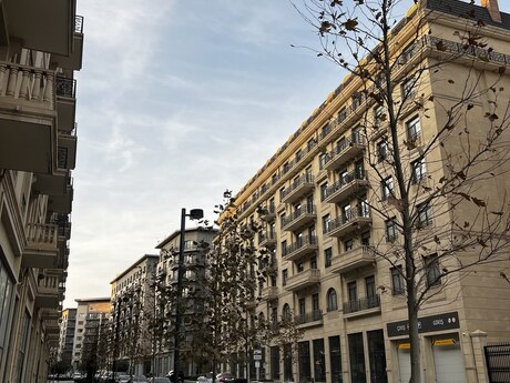 Elan №6189452 - Bakı, Ağ şəhər q., 4 otaqlı, 209 m², 3/7 mərtəbə