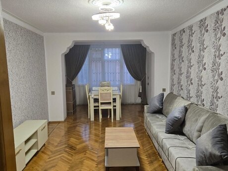 Elan №6189485 - Bakı, Gənclik m., 3 otaqlı, 90 m², 5/5 mərtəbə