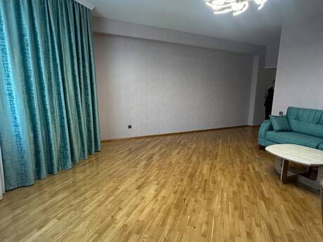 Kirayə 2 otaqlı mənzil, 100 m², Gənclik: 1 400 ₼/ay 2