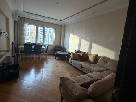 Kirayə 2 otaqlı mənzil, 100 m², Şah İsmayıl Xətai: 950 ₼/ay 2