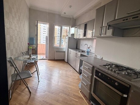 Kirayə 2 otaqlı mənzil, 100 m², Şah İsmayıl Xətai: 950 ₼/ay 4