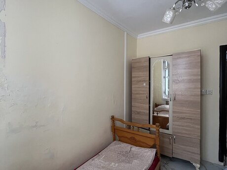 2 otaqlı köhnə tikili - Elmlər Akademiyası m. - 55 m²