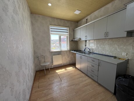2 otaqlı həyət evi/bağ evi - Bayıl q. - 40 m²