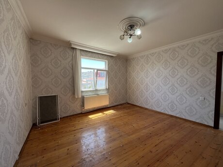 2 otaqlı həyət evi/bağ evi - Bayıl q. - 40 m²