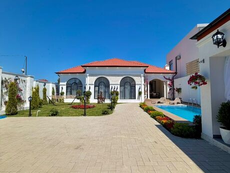 4 otaqlı həyət evi/bağ evi - Şüvəlan q. - 180 m²