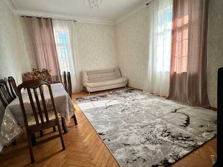Elan №6189981 - Bakı, Həzi Aslanov q., 2 otaqlı, 68 m², 1/5 mərtəbə