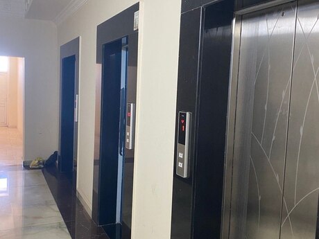3-комнатная квартира, 126 м², 8 Noyabr: 385 000 ₼ 3