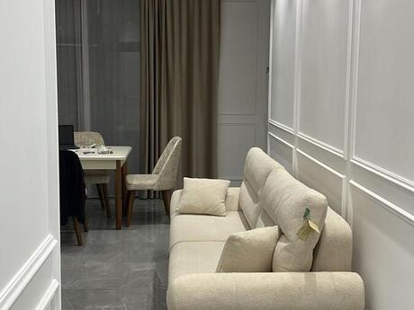 Kirayə 2 otaqlı mənzil, 80 m², 28 May: 1 700 ₼/ay 4