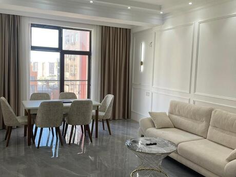 Kirayə 2 otaqlı mənzil, 80 m², 28 May: 1 700 ₼/ay 3