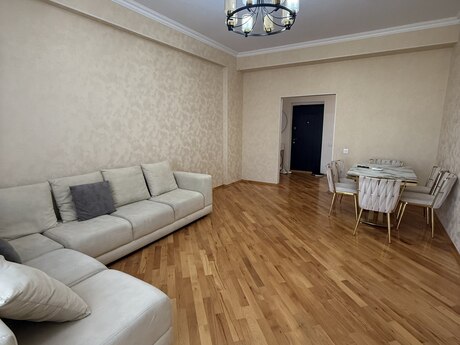 2 otaqlı mənzil, 83 m², Qara Qarayev: 245 000 ₼ 2