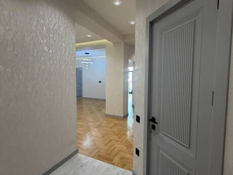 4 otaqlı yeni tikili - Gənclik m. - 117 m²