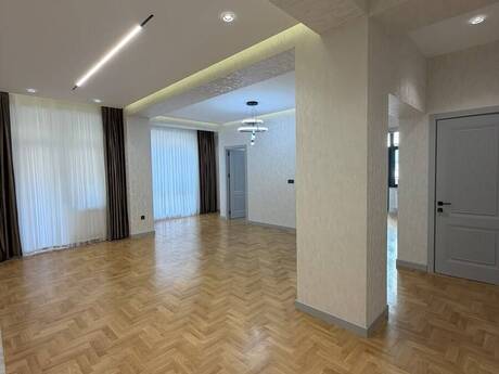 4 otaqlı yeni tikili - Gənclik m. - 117 m²