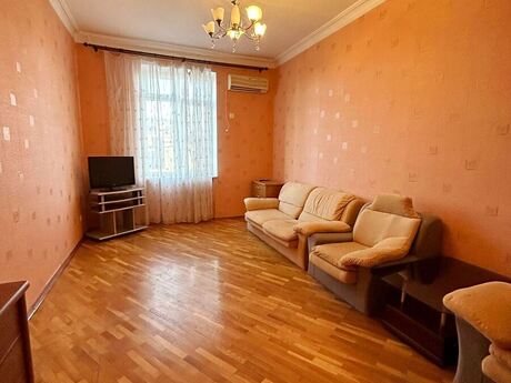 Elan №6190728 - Bakı, Sahil m., 3 otaqlı, 85 m², 4/5 mərtəbə