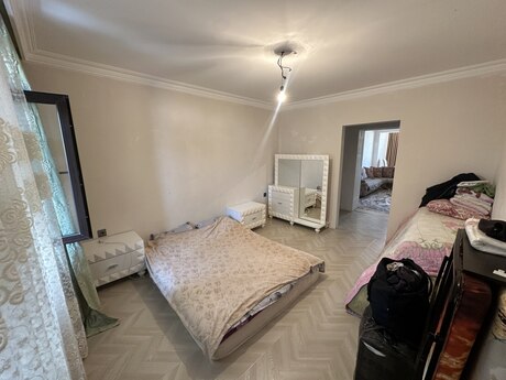 3 otaqlı köhnə tikili - Xalqlar Dostluğu m. - 90 m²