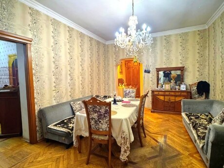 Объявление №6190842 - Баку, м. Элмляр Академиясы, 3-комн., 85.5 м², 4/5 этаж