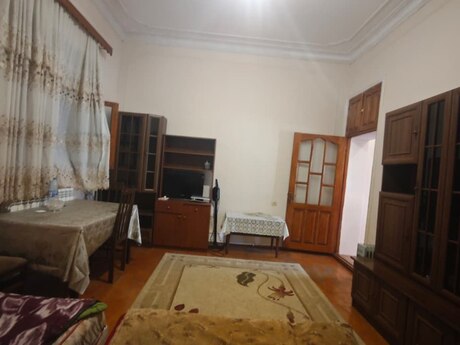 Объявление №6190882 - Баку, м. 28 мая, 2-комн., 55 м², 2/2 этаж