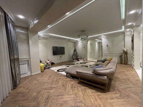 5-room apartment, 301 m², 8 Noyabr: 798 000 ₼ 2