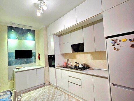 2-room apartment, 85 m², Qara Qarayev: 263 000 ₼ 3