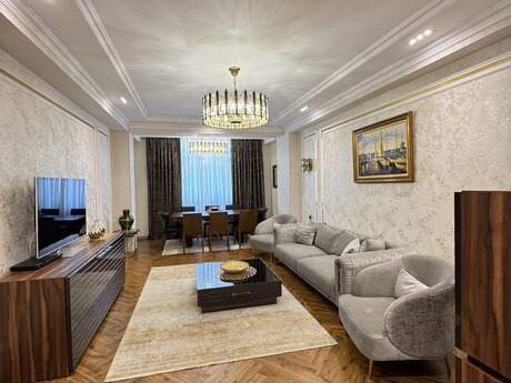 4-room apartment, 215 m², Turan TT MTK: 590 000 ₼ 3
