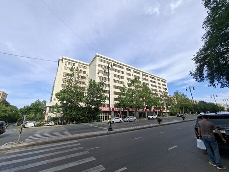 Elan №6172733 - Bakı, Elmlər Akademiyası m., 2 otaqlı, 75 m², 6/9 mərtəbə