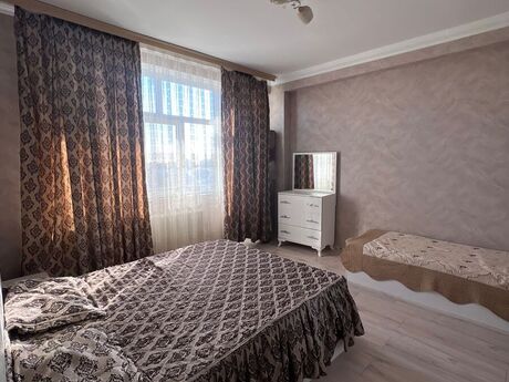 2 otaqlı köhnə tikili - Bakıxanov q. - 57 m²