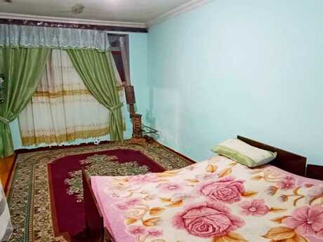 2 otaqlı həyət evi/bağ evi - Ulduz m. - 60 m²