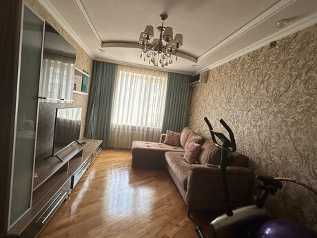 Elan №6191660 - Bakı, Yeni Günəşli q., 2 otaqlı, 50 m², 9/9 mərtəbə