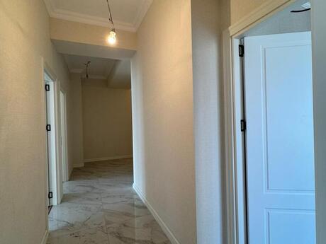 8 Noyabrda 3 otaqlı yeni tikili mənzil satılır, 112 m², 363 000 AZN, şəkil 5 / 12