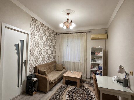 Elan №6191827 - Bakı, 8 Noyabr m., 2 otaqlı, 40 m², 2/5 mərtəbə