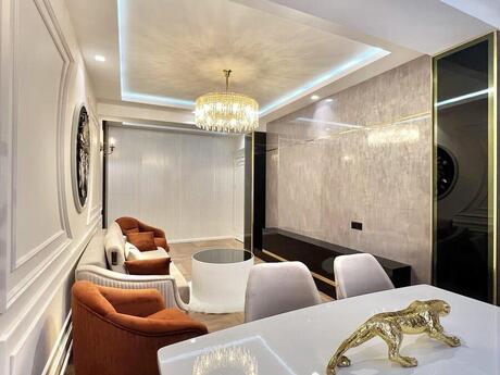 2 otaqlı yeni tikili - 28 May m. - 70 m²