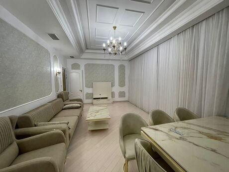 İçəri Şəhərdə 3 otaqlı yeni tikili mənzil kirayə verilir, 135 m², 2 200 AZN/ay, şəkil 4 / 12