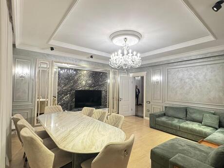 8 Noyabrda 4 otaqlı yeni tikili mənzil kirayə verilir, 200 m², 2 000 AZN/ay, şəkil 5 / 12