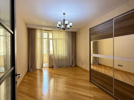 4-room apartment, 162 m², Nəriman Nərimanov: 448 000 ₼ 3