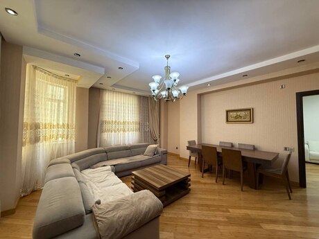 4-room apartment, 162 m², Nəriman Nərimanov: 448 000 ₼ 2
