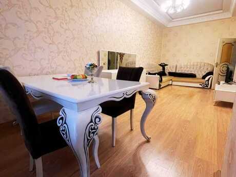 Elan №6192281 - Bakı, 8 Noyabr m., 2 otaqlı, 100 m², 15/19 mərtəbə