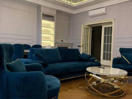 3 otaqlı yeni tikili - Şah İsmayıl Xətai m. - 170 m²