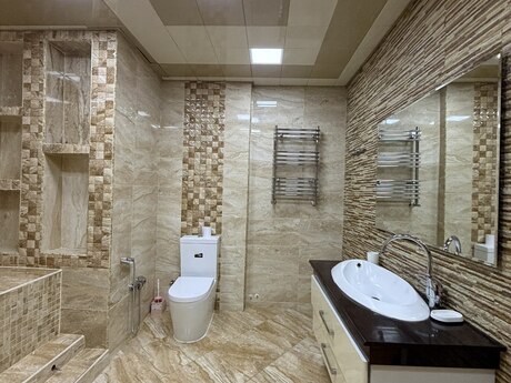 3 otaqlı yeni tikili - Masazır q. - 148 m²