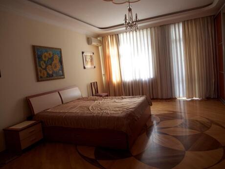 5-комнатная квартира, 360 м², Nizami: 575 000 ₼ 5
