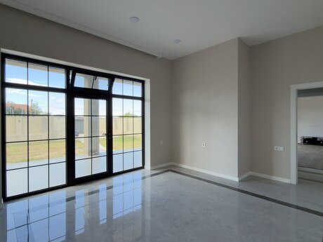 5 otaqlı həyət evi/bağ evi - Mərdəkan q. - 230 m²
