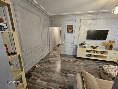 Elan №6193006 - Bakı, Azadlıq Prospekti m., 3 otaqlı, 65 m², 1/9 mərtəbə