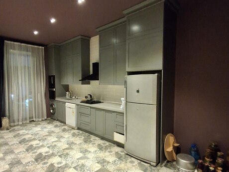 2 otaqlı həyət evi/bağ evi - Buzovna q. - 150 m²