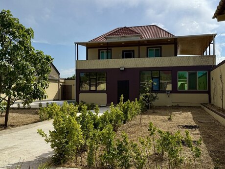 6 otaqlı həyət evi/bağ evi - Şağan q. - 235 m²