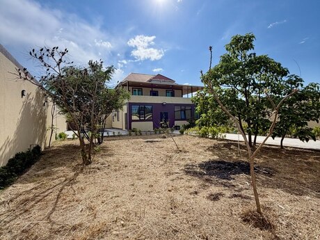 6 otaqlı həyət evi/bağ evi - Şağan q. - 235 m²