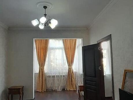 Elan №6193309 - Bakı, Nəsimi r., 2 otaqlı, 46 m², 3/5 mərtəbə