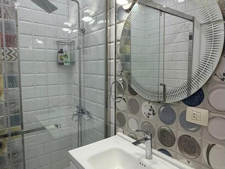 3 otaqlı köhnə tikili - Elmlər Akademiyası m. - 80 m²